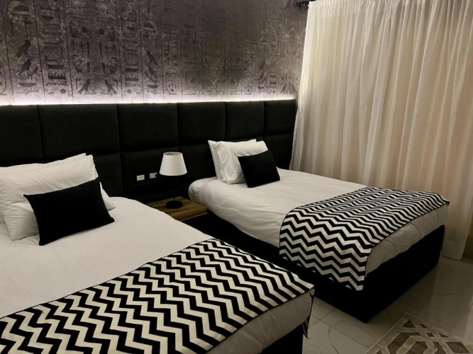 Deluxe Twin room with balcony