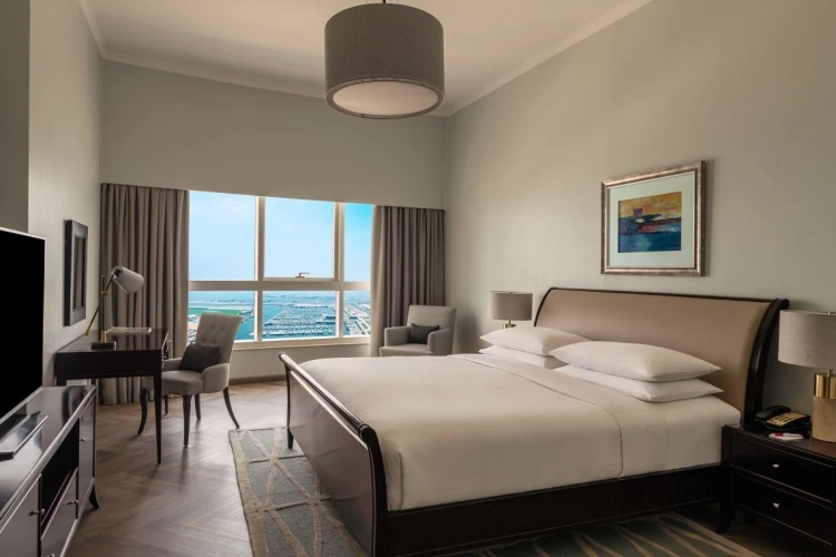3 Bedrooms Suite with Palm Island view