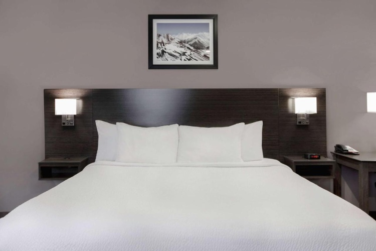 Days Inn By Wyndham Barrie photo 20