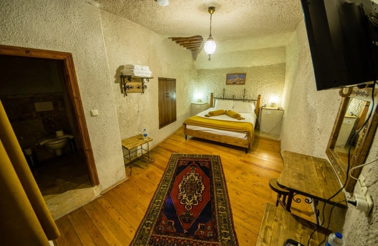 Cave Double room