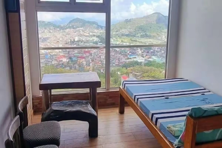 No. 401 Suite with mountain view