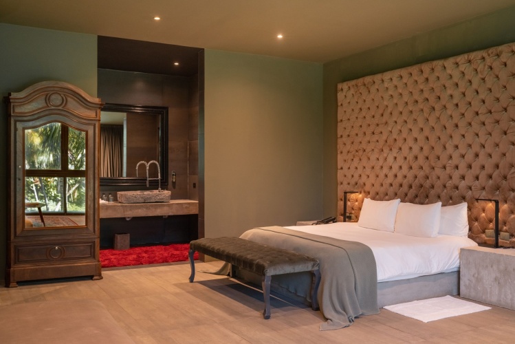 Townhouse Labyrinth Double Suite