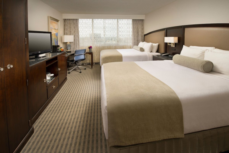 Skybridge Seattle Airport Hotel