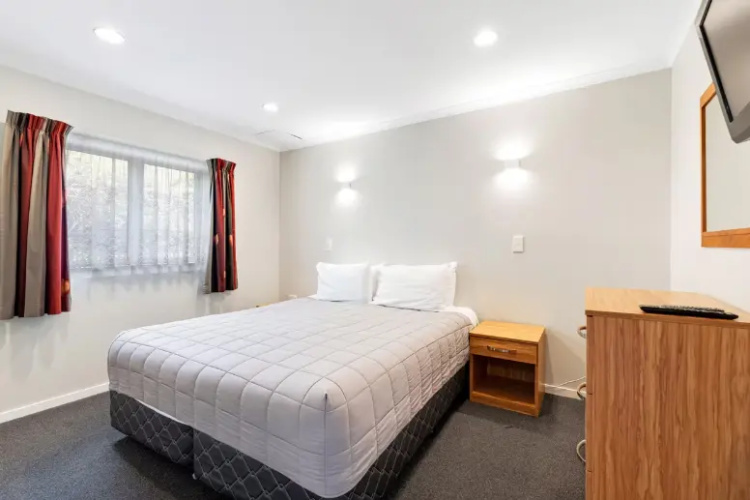 1 Bedroom Executive Double Spa Unit