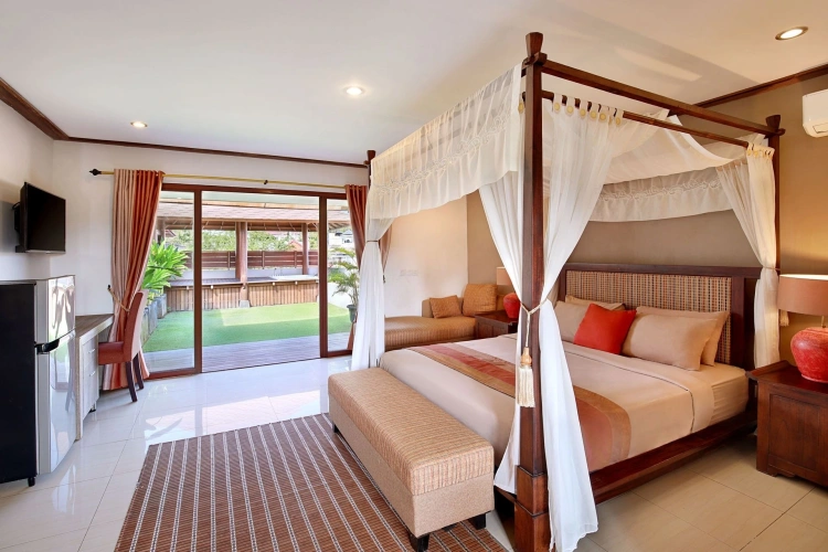 Roof Top Jetted Tub Double room