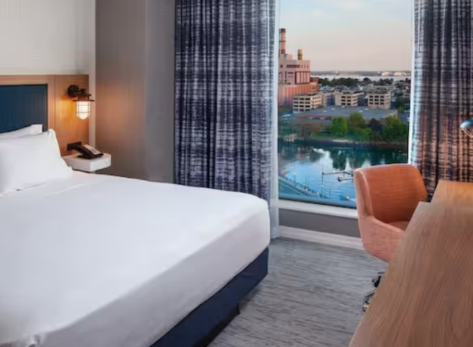Quadruple Guest room with water view