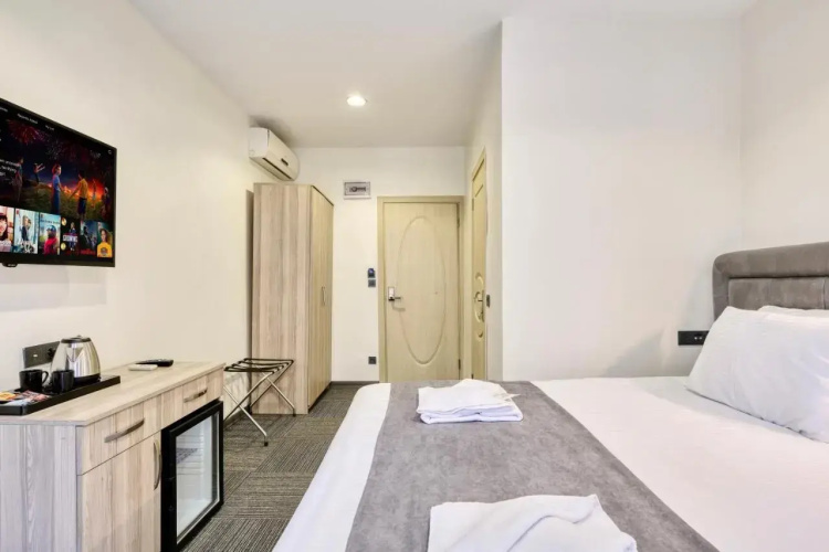 Hub Inn Pera