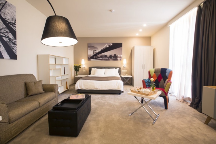 Deluxe Twin Suite