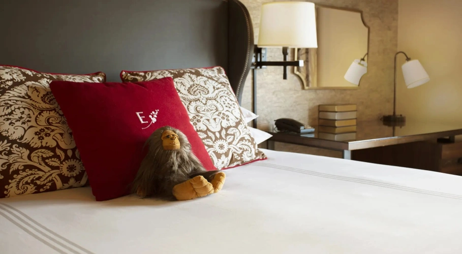 Double room with city view