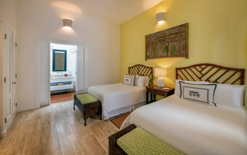 Superior Colonial Twin room