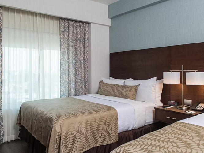 1 Bedroom Suite with pool view