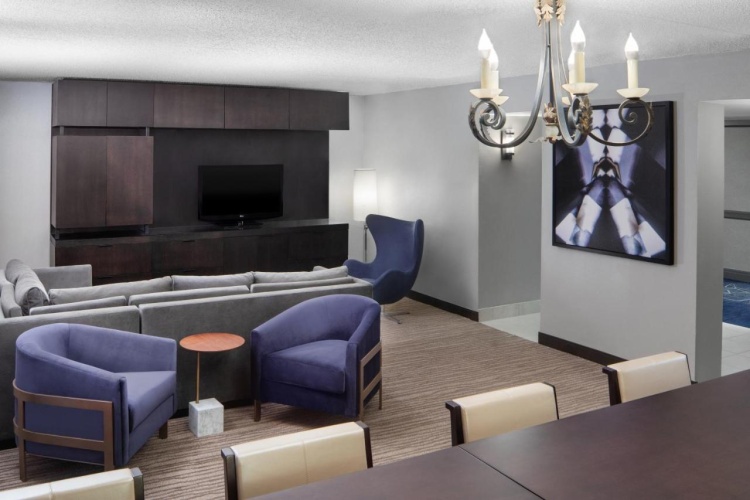 DoubleTree by Hilton Hotel Newark Airport photo 45