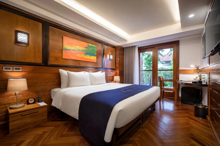 Premier Double room with balcony and with city view