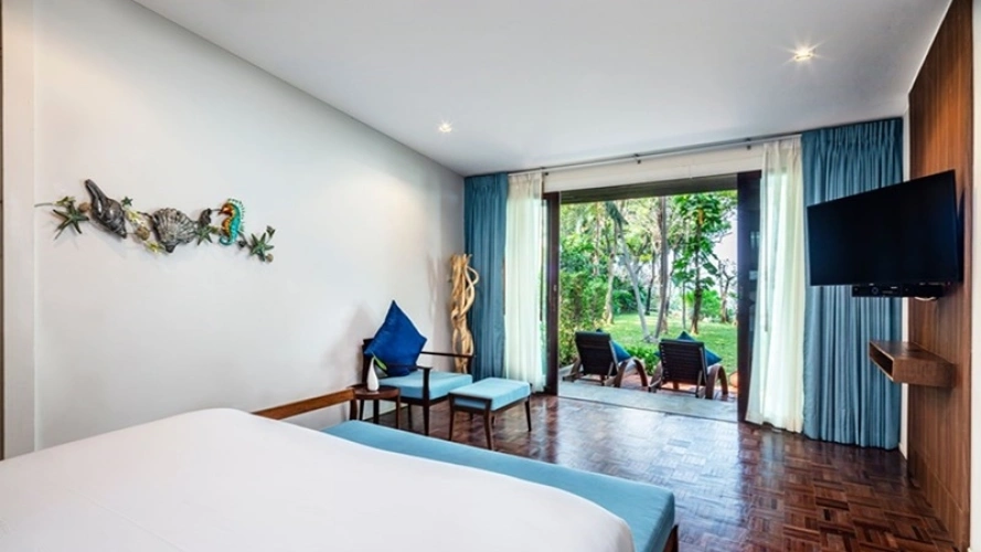 Sea Breeze Double Suite
