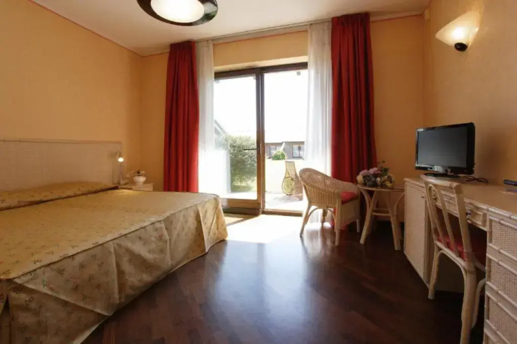 Serravalle Golf Hotel