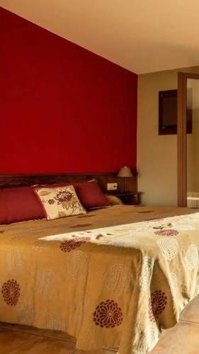 3 Bedrooms Sextuple Basement Apartment