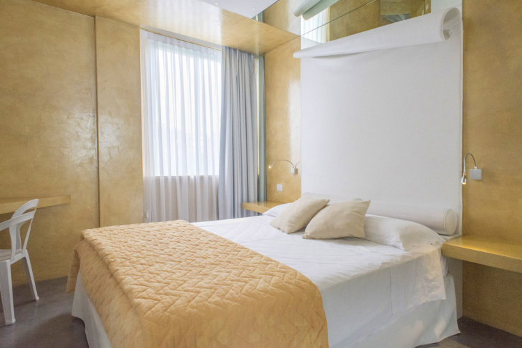 Deluxe Double Family Suite