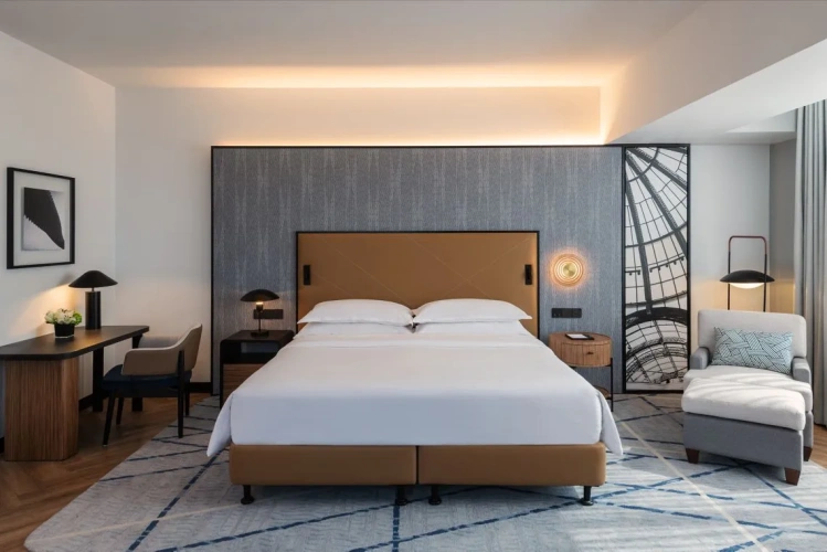 1 Bedroom Amiri Double Suite with Skyline view