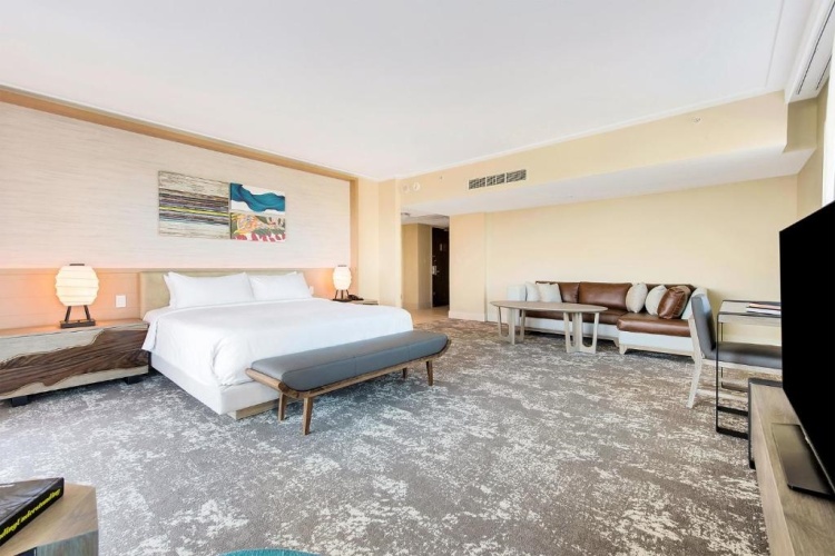 Premium Double Suite with bay view