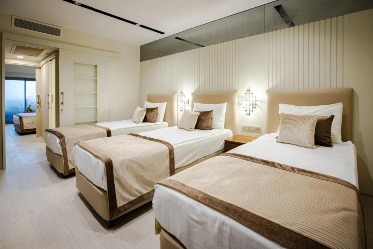 Family Large Quintuple room