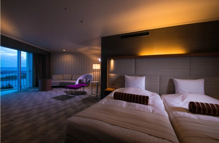 Corner Twin room