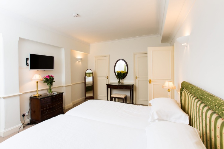 1 Bedroom Superior Double Apartment