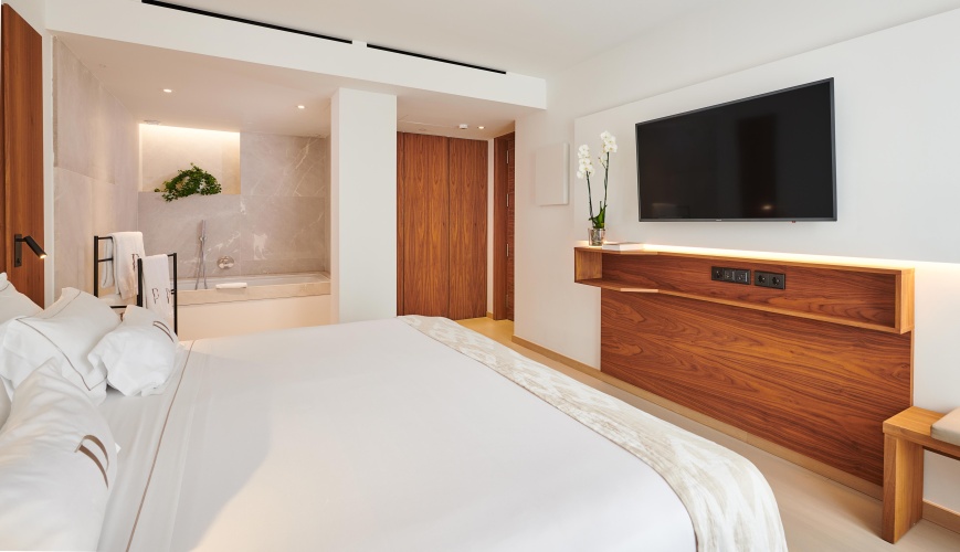 Signature Palma Double Suite with sea view