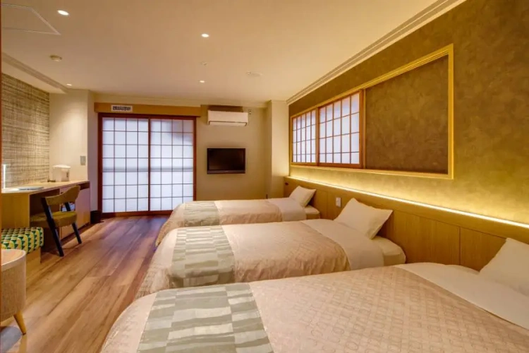 Standard (3 Floor) Triple room