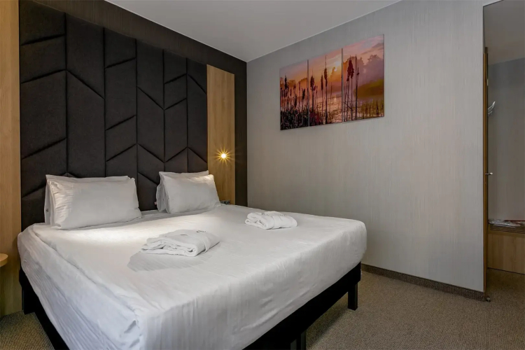  (двуспальная кровать) - изображение 1