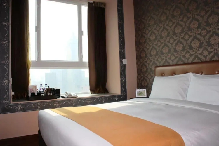 Superior Double room with city view