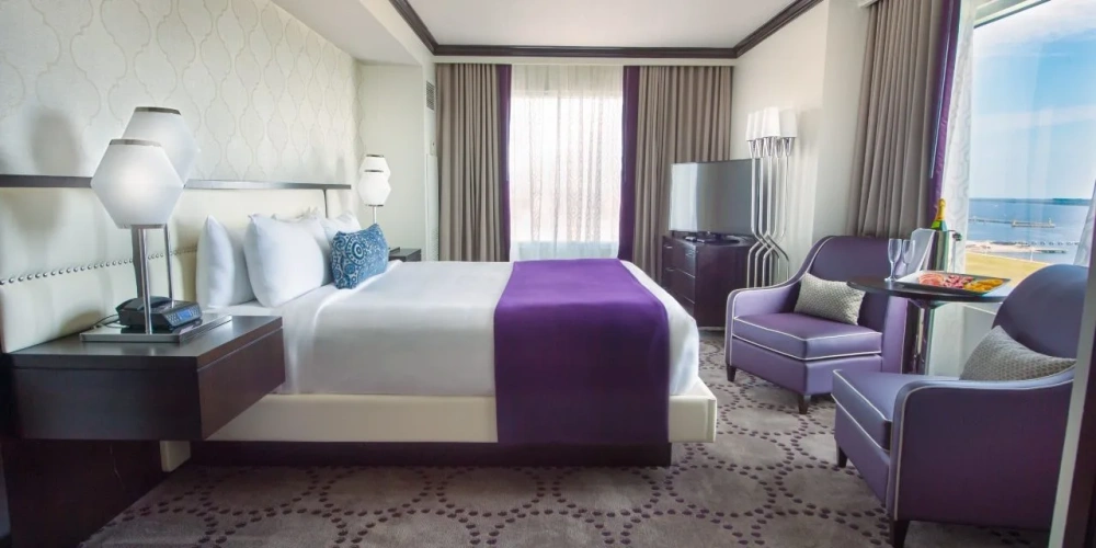 Double Parlor Suite