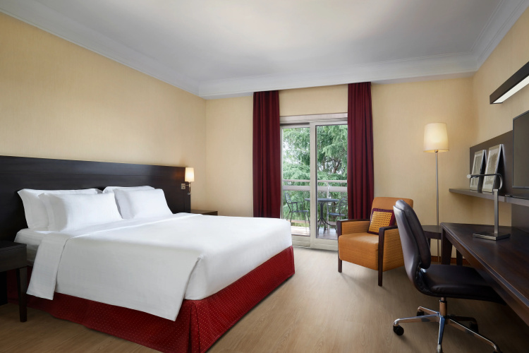 Courtyard by Marriott Rome Central Park