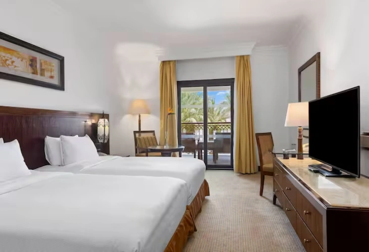 Deluxe Twin room with balcony