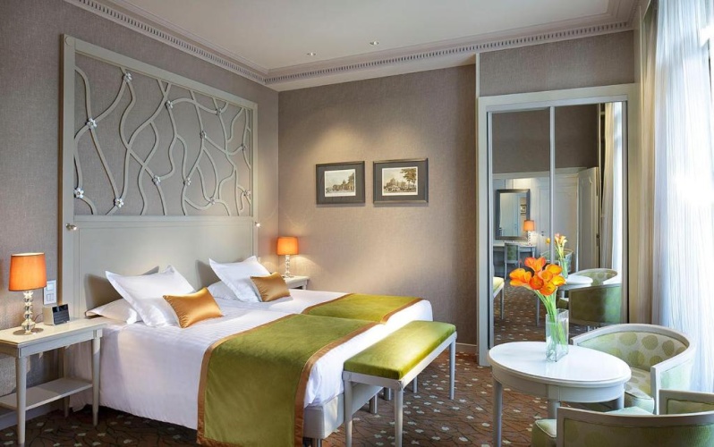 Double Suite