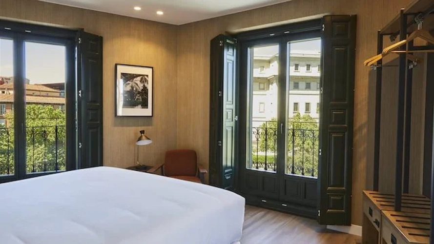Double Suite