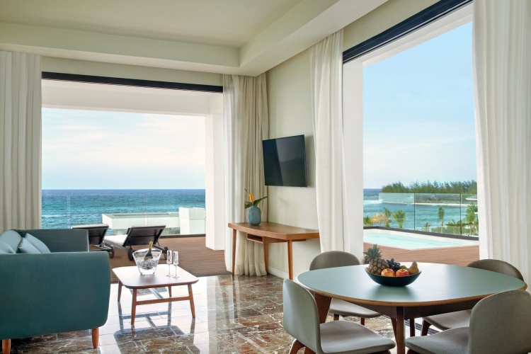 Imperial Rooftop Terrace Double Suite oceanfront