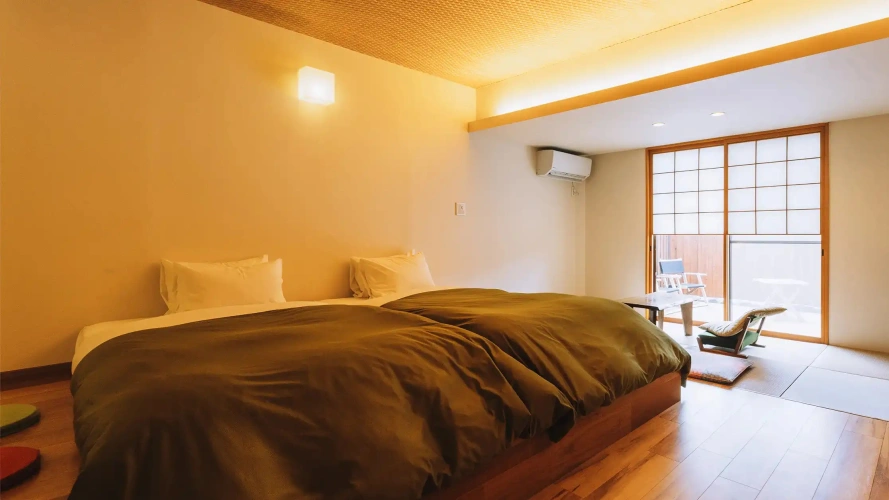 Modern Western Twin Detached Room with Open-Air Bath