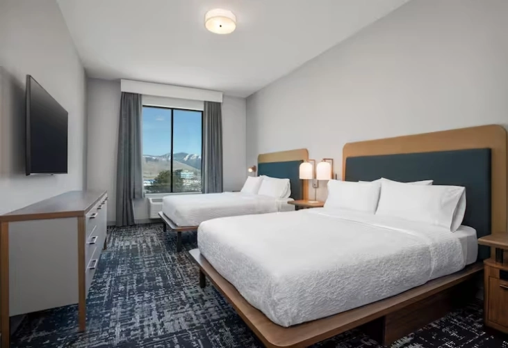 1 Bedroom Accessible Twin Suite