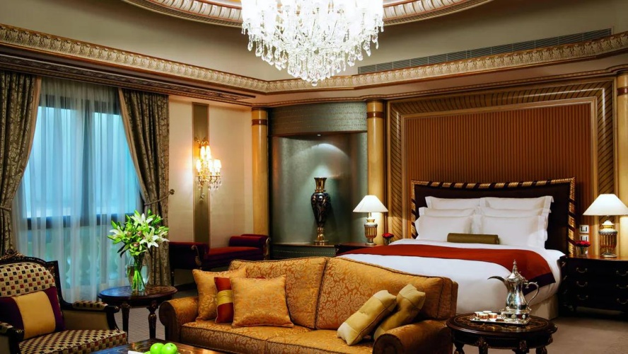2 Bedrooms Royal Corner Suite