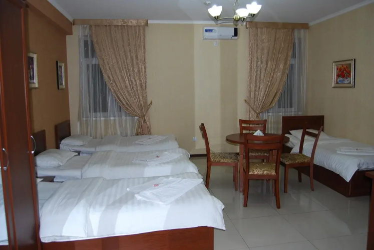 Al-Farobiy Hotel