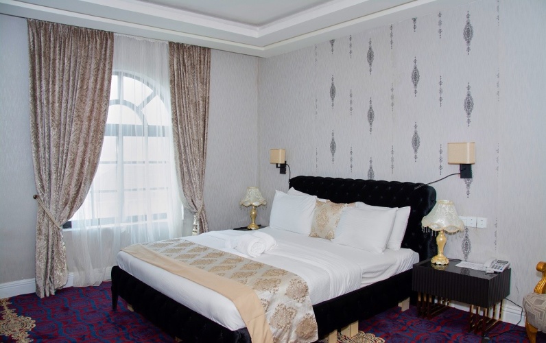 Diplomatic Suite