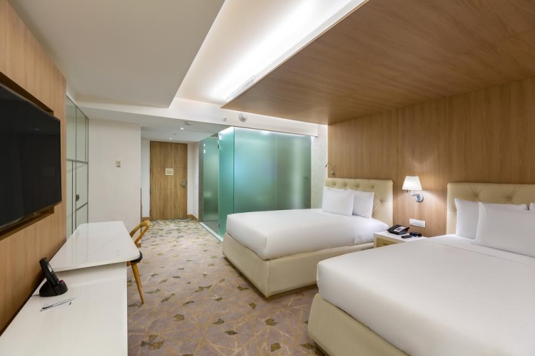 Superior Quadruple room
