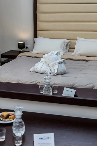 Standard Double room with side sea view