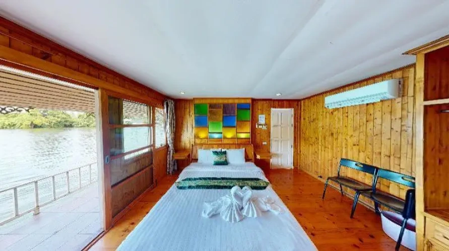 Deluxe Raft Double room