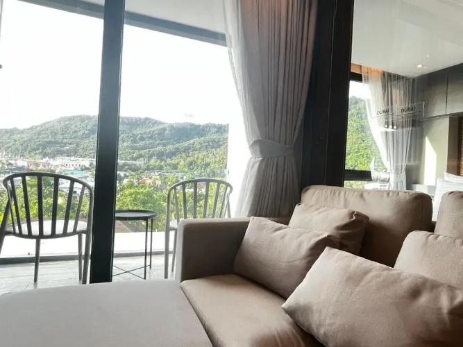Kamala Beach D76 Exclusive Junior Suite