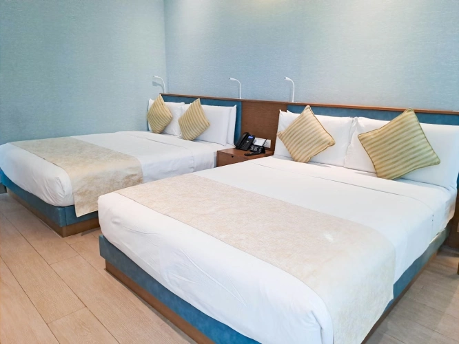 Ambassador Twin Suite
