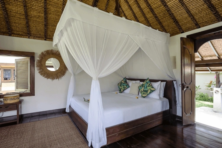 Double Bungalow beachside