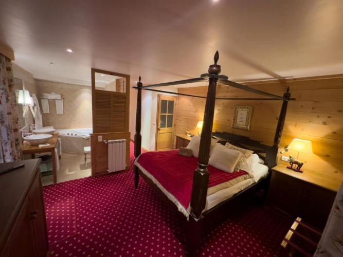 Double Suite