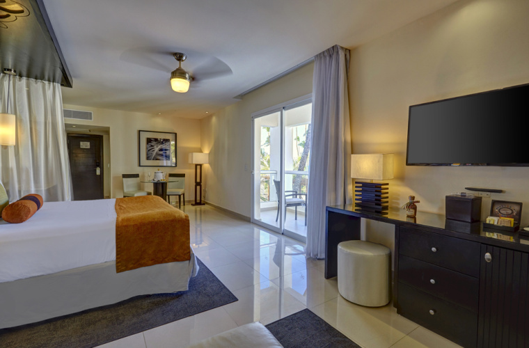 Honeymoon Jacuzzi Double Diamond Club Suite