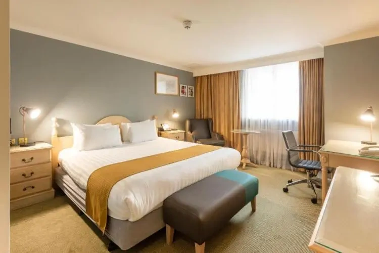 Corner Room Double Suite
